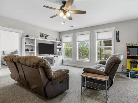 Living - 623 Munchberry Way, Spartanburg, SC 29301 photo 3 of 5