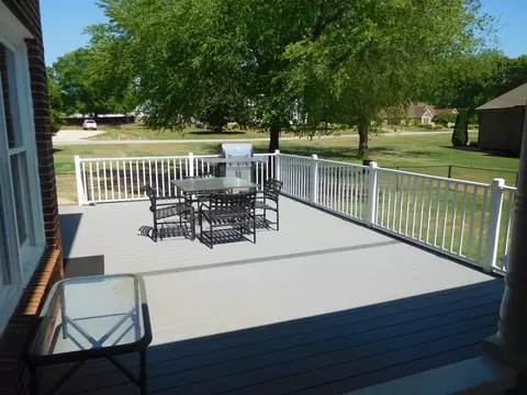 Exterior - 106 Hampton Dr, Gaffney, SC 29341 photo 7 of 9