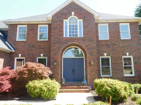 Exterior - 106 Hampton Dr, Gaffney, SC 29341 photo 2 of 9