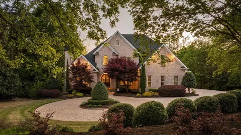 303 Cypress Point Ct, Spartanburg, SC 29306