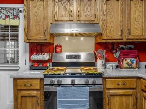 Kitchen - 118 Brookside Dr, Union, SC 29379 photo 3 of 4