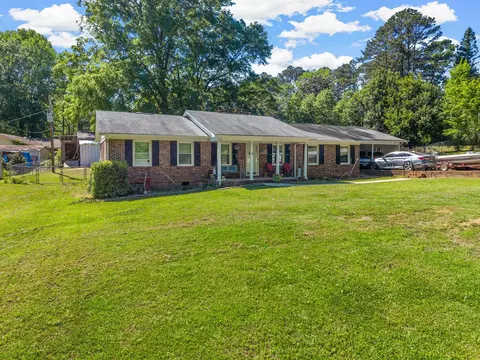 Exterior - 118 Brookside Dr, Union, SC 29379 photo 3 of 11