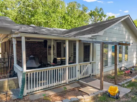 Exterior - 118 Brookside Dr, Union, SC 29379 photo 5 of 11