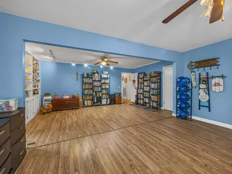 Living - 118 Brookside Dr, Union, SC 29379 photo 6 of 8