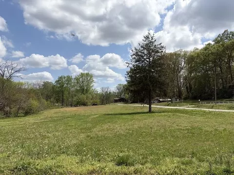 302 E Lime St, Blacksburg, SC 29702