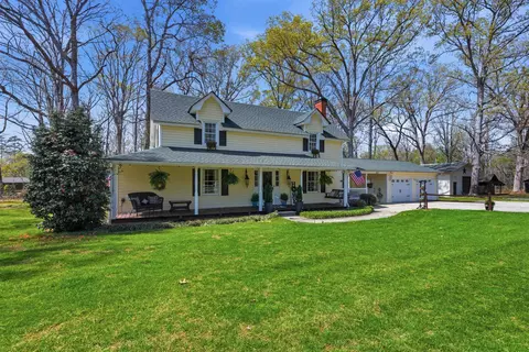 447 Henderson Rd, Chesnee, SC 29323