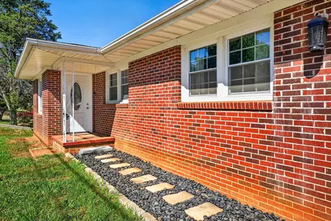 4853 S Main St, Cowpens, SC 29330