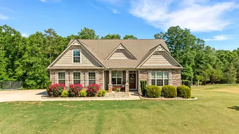 655 E Ridgewater Dr, Chesnee, SC 29323
