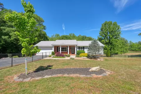270 Spring Valley Ln, Inman, SC 29349