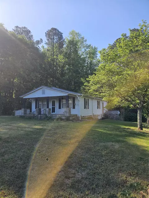 320 Iron Bridge Rd, Cowpens, SC 29330