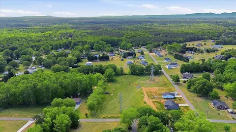 230 Wedgewood Rd, Spartanburg, SC 29349