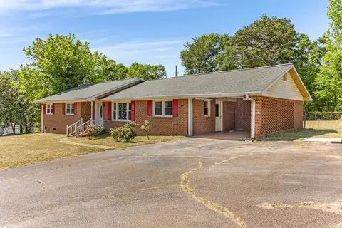 229 Sandifer Rd, Spartanburg, SC 29303