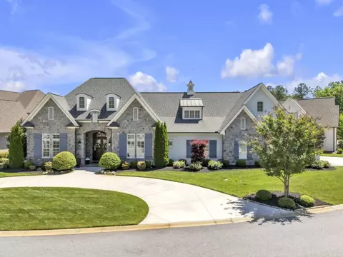 107 Fernbank Ct, Simpsonville, SC 29681