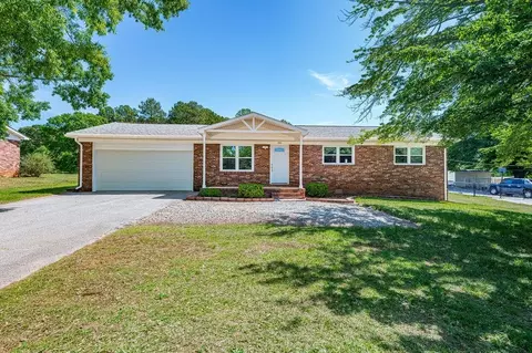 230 Blalock Rd, Boiling Springs, SC 29316