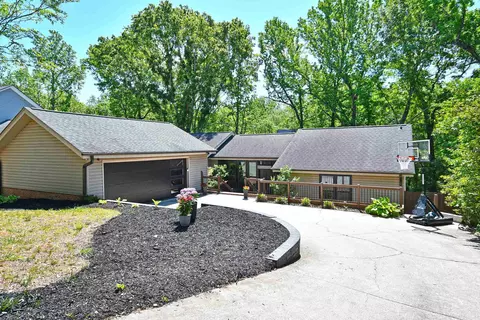 119 Cherrywood Trl, Greer, SC 29650