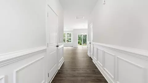 Entry Way - 612 Jules Ln, Moore, SC 29369 photo 1 of 6