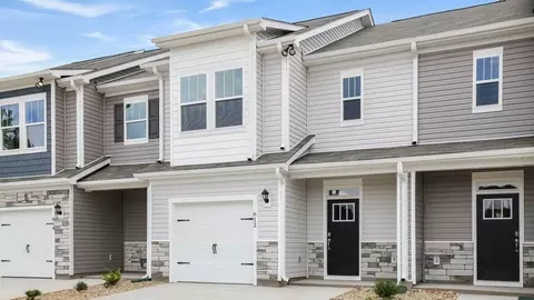 Exterior - 612 Jules Ln, Moore, SC 29369 photo 2 of 6