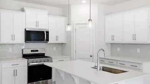 Kitchen - 612 Jules Ln, Moore, SC 29369 photo 1 of 4