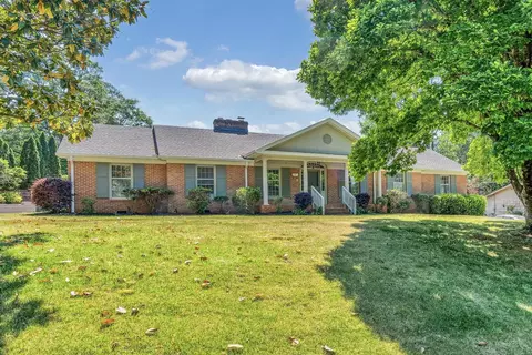 103 Pinetree Cir, Spartanburg, SC 29307