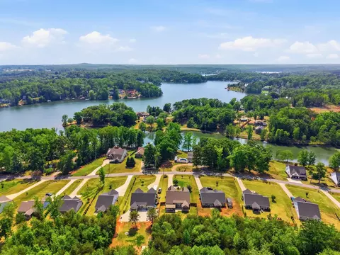 View/Area - 211 Sunward Path, Inman, SC 29349 photo 2 of 6