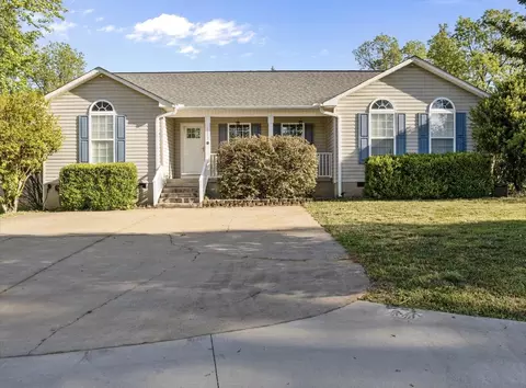 1013 Gibbs Rd, Wellford, SC 29385