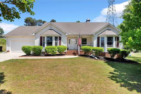 302 Foxfire Dr, Simpsonville, SC 29680
