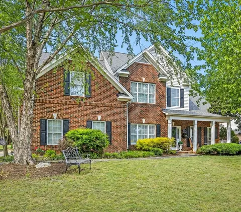 343 Rhapsody Ln, Boiling Springs, SC 29316