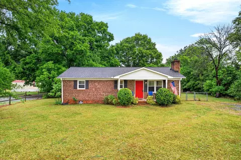 190 Goodjoin Rd, Campobello, SC 29322