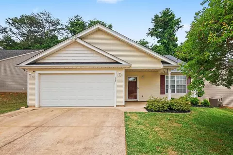 155 Stockbridge Dr, Spartanburg, SC 29301