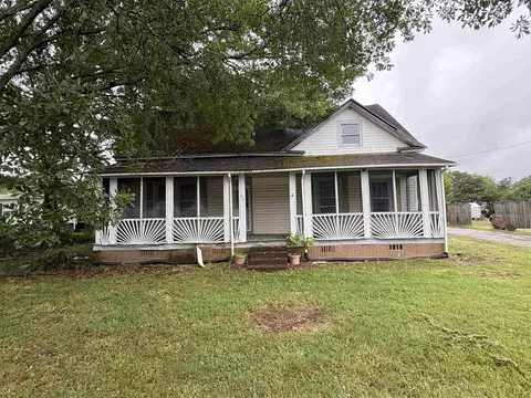 64 E Main St, Inman, SC 29349
