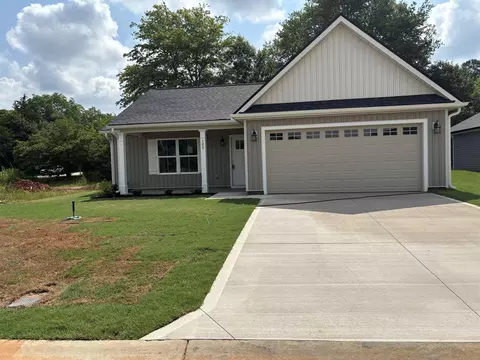 105 Addison Creek Ln, Chesnee, SC 29323