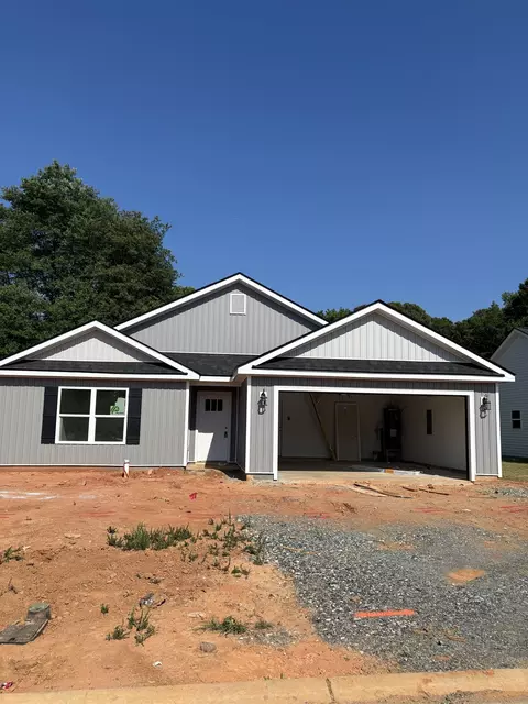109 Addison Creek Ln, Chesnee, SC 29323