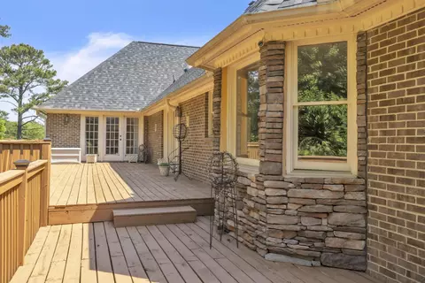 Exterior - 107 S Pointe Ct, Moore, SC 29369 photo 4 of 8
