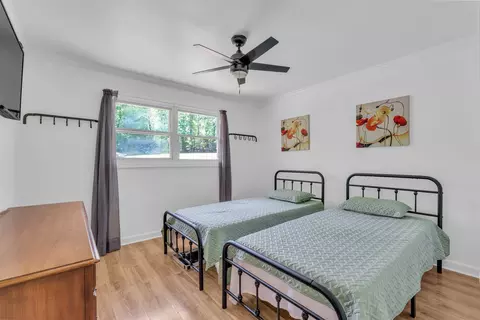 Bedroom - 213 Nursery Rd, Easley, SC 29640 photo 2 of 4