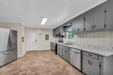 Kitchen - 213 Nursery Rd, Easley, SC 29640 photo 2 of 2