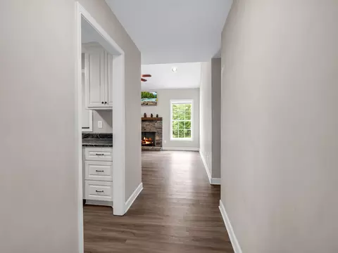 Entry Way - 216 Hillcrest Dr, Gaffney, SC 29340 photo 2 of 2