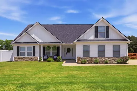 142 Peachtree Rd, Boiling Springs, SC 29316