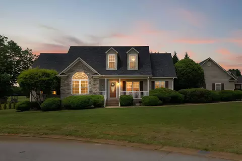121 Olin Dr, Inman, SC 29349