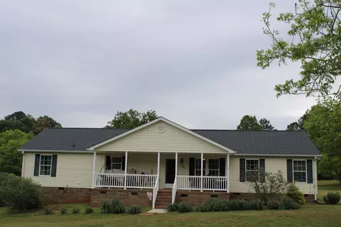 830 River Rd, Cowpens, SC 29330