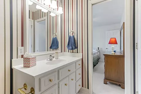 Bath - 310 Meathward Cir, Moore, SC 29369 photo 4 of 6