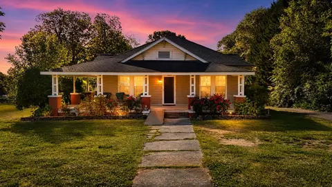 30 Bridges St, Inman, SC 29349