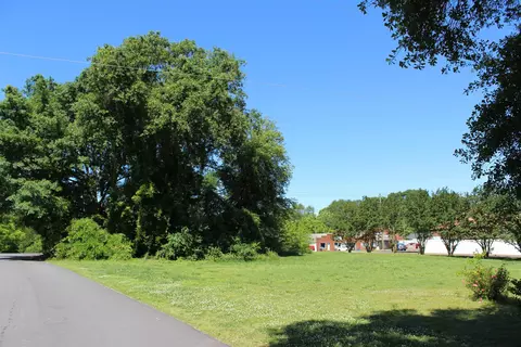617 Us 221 Hwy, Forest City, NC 28139
