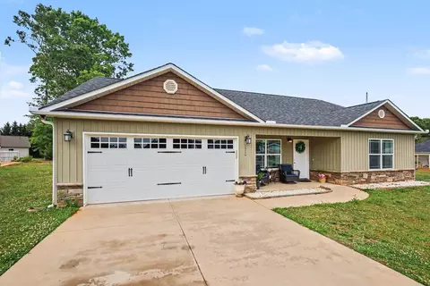 Exterior - 1580 Settle Rd, Inman, SC 29349 photo 3 of 6