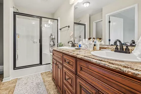 Bath - 1580 Settle Rd, Inman, SC 29349 photo 1 of 2