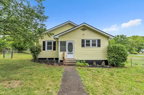 19 3rd St, Inman, SC 29349