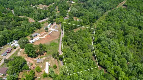 10450 Bullman St, Inman, SC 29349