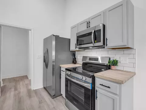 Kitchen - 445 E Buford St, Gaffney, SC 29340 photo 5 of 5