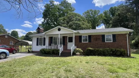 2819 Cedar Springs Dr, Spartanburg, SC 29307