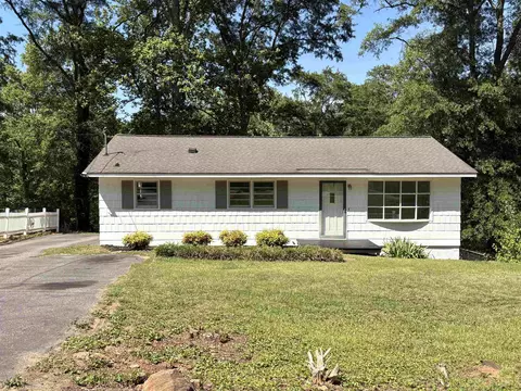 755 Kenmore Dr, Spartanburg, SC 29303