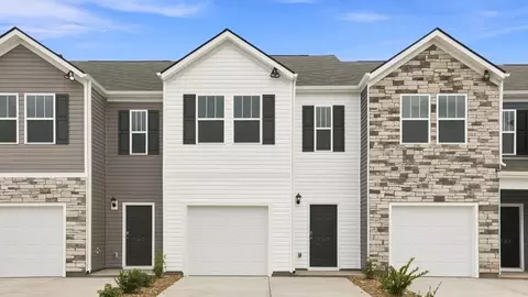 785 Embark Cir, Greer, SC 29651